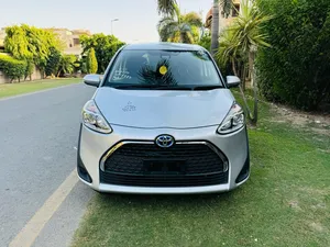 Toyota Sienta X 2019 for Sale