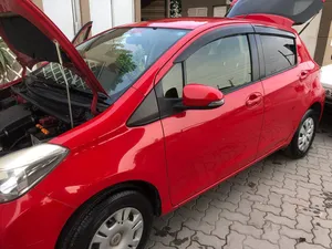 Toyota Vitz F 1.0 2013 for Sale