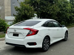 Honda Civic 1.8 i-VTEC CVT 2016 for Sale