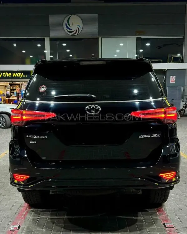 Toyota Fortuner 2022 for Sale in Karachi Image-1