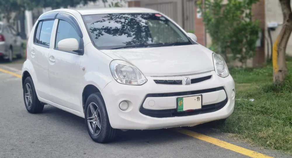 Toyota Passo 2015 for sale in Lahore