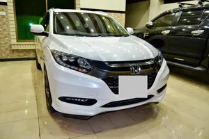 Honda Vezel Hybrid Z 2016 for Sale