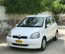 Toyota Vitz F 1.0 2000 for Sale