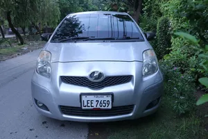 Toyota Vitz F 1.0 2010 for Sale