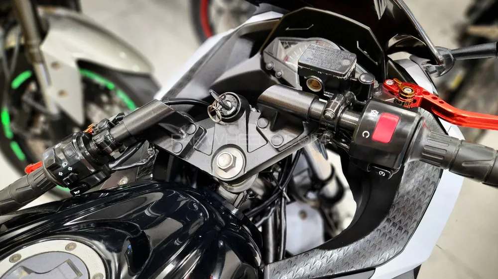 Kawasaki Ninja ZX300 2014 for Sale Kawasaki Ninja ZX300 2014 for Sale Image-15