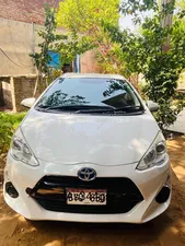 Toyota Aqua S 2015 for Sale