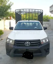 Toyota Hilux 4X2 Single Cab Deckless 2017 for Sale