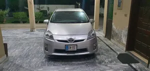 Toyota Prius S LED Edition 1.8 2011 for Sale