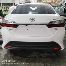 Toyota Corolla Altis Grande CVT-i 1.8 2016 for Sale