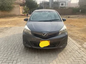 Toyota Vitz F 1.0 2011 for Sale