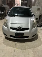 Toyota Vitz F 1.0 2013 for Sale