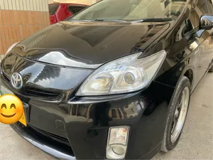 Toyota Prius S LED Edition 1.8 2011 for Sale