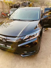 Honda Vezel Hybrid Z 2015 for Sale