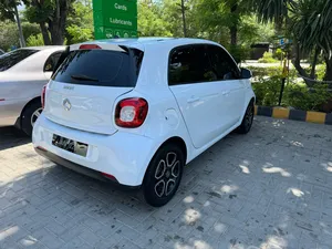 Mercedes Benz Smart Forfour 2015 for Sale