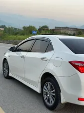 Toyota Corolla Altis Grande CVT-i 1.8 2016 for Sale