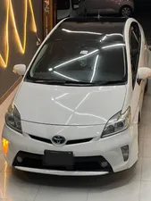 Toyota Prius G Touring Selection 1.8 2015 for Sale