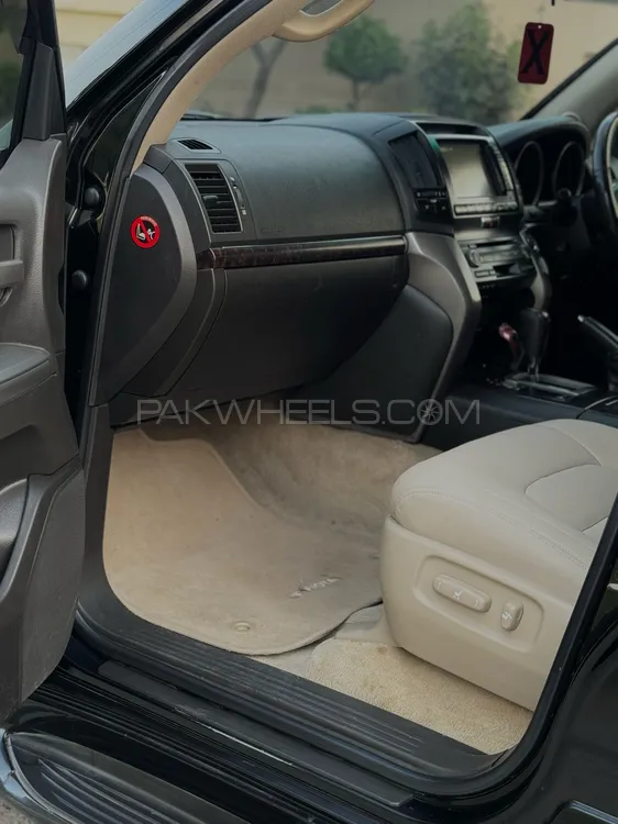Toyota Land Cruiser 2008 for Sale in Lahore Toyota Land Cruiser 2008 for Sale in Lahore Image-17