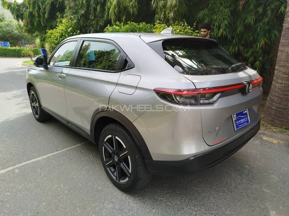 Honda HR-V 2022 for Sale in Lahore Honda HR-V 2022 for Sale in Lahore Image-6