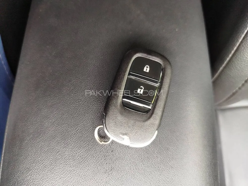 Honda HR-V 2022 for Sale in Lahore Honda HR-V 2022 for Sale in Lahore Image-12