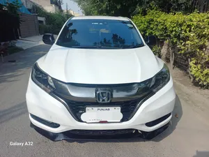 Honda Vezel Hybrid RS Honda Sensing  2016 for Sale