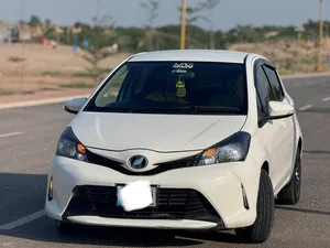 Toyota Vitz 2014 for Sale