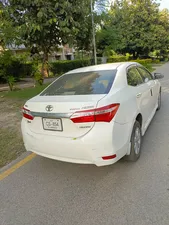 Toyota Corolla Altis Grande CVT-i 1.8 2015 for Sale