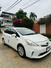 Toyota Prius Alpha 2014 for Sale