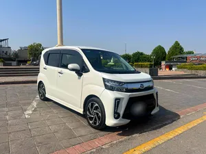 Daihatsu Move Custom RS SA 2019 for Sale