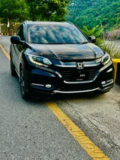 Honda Vezel Hybrid Z 2014 for Sale