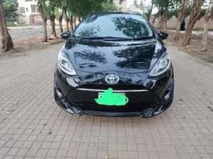 Toyota Aqua S 2017 for Sale