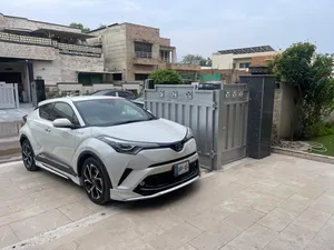 Toyota C-HR G-LED 2019 for Sale