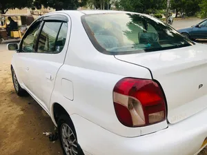 Toyota Platz F 1.0 2002 for Sale