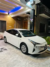 Toyota Prius E 2018 for Sale