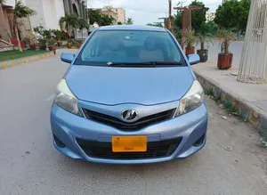 Toyota Vitz F 1.0 2013 for Sale