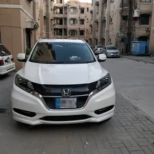 Honda Vezel Hybrid Z 2016 for Sale