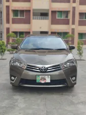 Toyota Corolla Altis Grande CVT-i 1.8 2015 for Sale