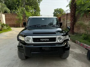 Toyota Fj Cruiser Automatic 2011 for Sale