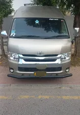 Toyota Hiace TRH 224 2015 for Sale