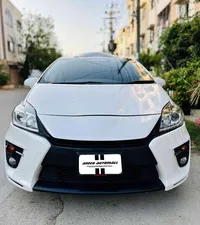 Toyota Prius S Touring Selection GS 1.8 2015 for Sale