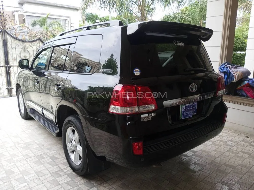 Toyota Land Cruiser 2010 for Sale in Lahore Toyota Land Cruiser 2010 for Sale in Lahore Image-6