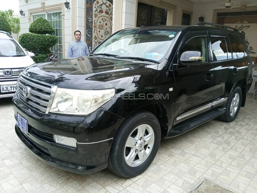 Toyota Land Cruiser 2010 for Sale in Lahore Toyota Land Cruiser 2010 for Sale in Lahore Image-3
