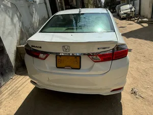 Honda Grace Hybrid DX 2015 for Sale