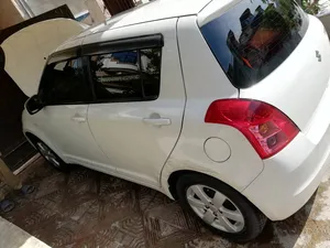 Suzuki Swift DLX 1.3 2014 for Sale