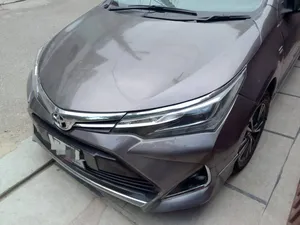 Toyota Corolla Altis Grande CVT-i 1.8 2015 for Sale