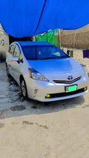 Toyota Prius Alpha S L Selection 2012 for Sale