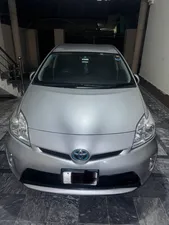 Toyota Prius L 1.8 2015 for Sale