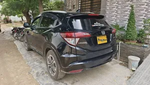 Honda Vezel Hybrid Z 2015 for Sale