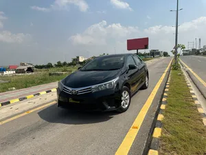 Toyota Corolla Altis Automatic 1.6 2016 for Sale