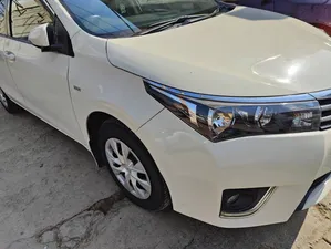 Toyota Corolla GLi 1.3 VVTi 2015 for Sale