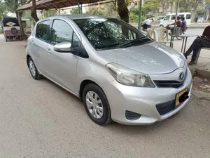 Toyota Vitz F 1.0 2012 for Sale